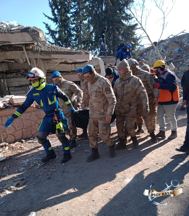 SEMAR_mx's tweet photo. #AlMomento el equipo de #USARMarina del Grupo de rescate #Frida continúa con labores de Búsqueda y Rescate en auxilio a la población civil en #Turquía.
¡Todo por la vida!
#OrgulloSEMAR https://t.co/nnbIMSdT17