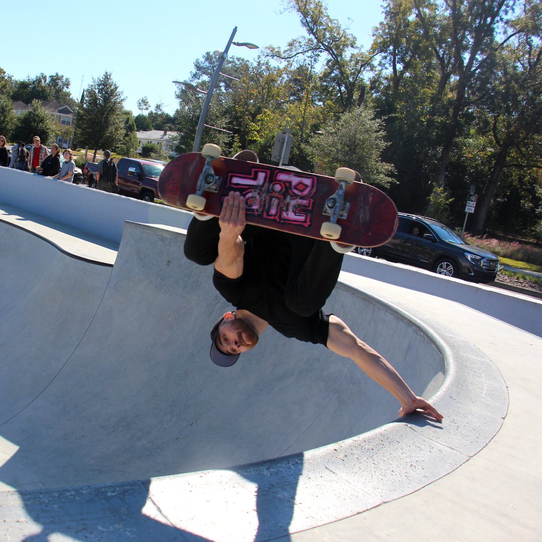 Blueprint_IA's tweet photo. If you have not seen it yet, this is your sign to visit the Skateable Art Park! 🛹🐍⛸
Check out this interview with WFSU Local Routes. @WFSUmedia
https://t.co/28lbXnPdyM
#BlueprintIA #WFSU #SkateableArtPark #CityOfTallahassee #LeonCounty https://t.co/ovpjIPzxbk