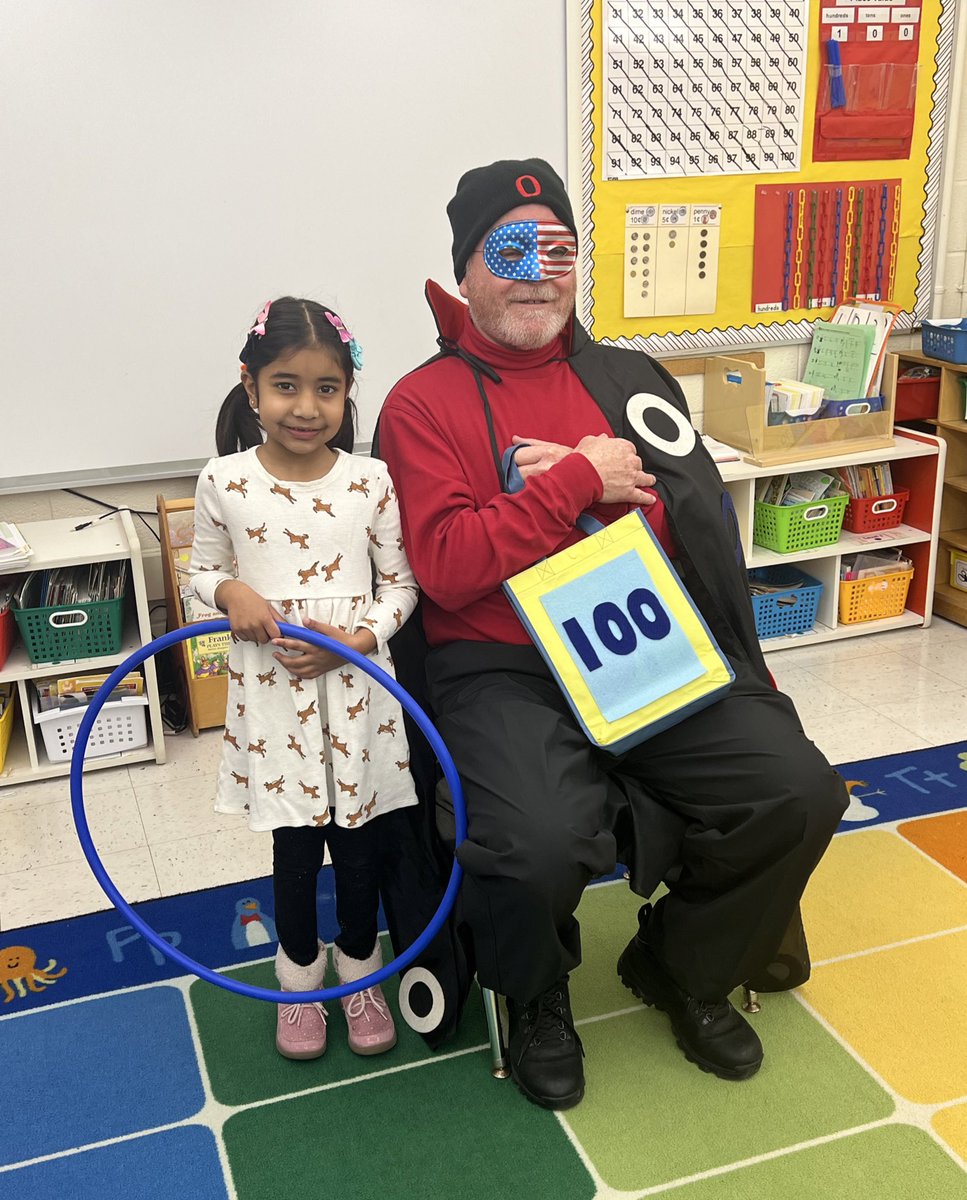 JaimeStrumeier's tweet photo. Happy 💯th day of kindergarten!!!! 🎉 @CollinsElemSch @LivSchools https://t.co/zAi4pPOc9g