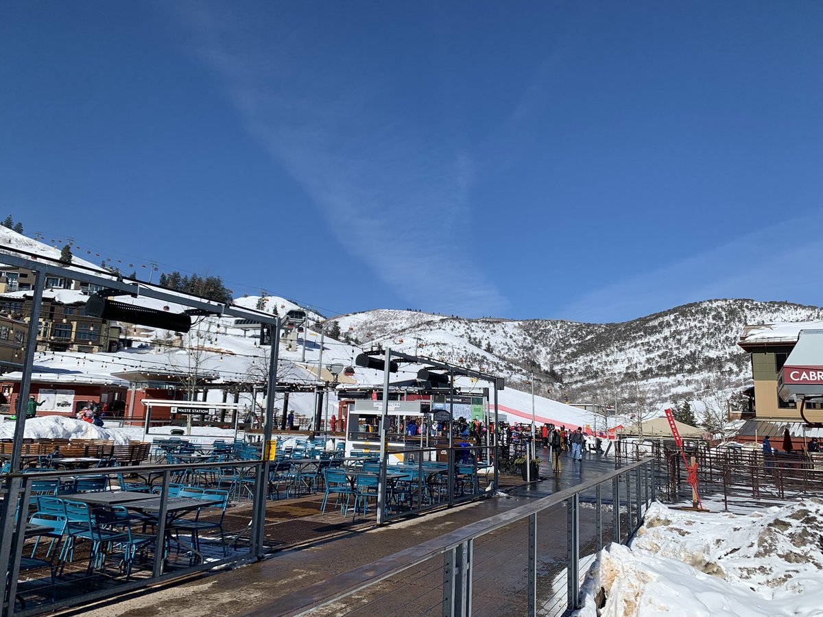 DrSpratticus's tweet image. Very happy to be at the #MOGULS event in Park City. 

Kicking it off with @sky__john on cancer information. 

Got a little emotional as I was born in Salt Lake City Utah and haven’t been back in over 2 decades.