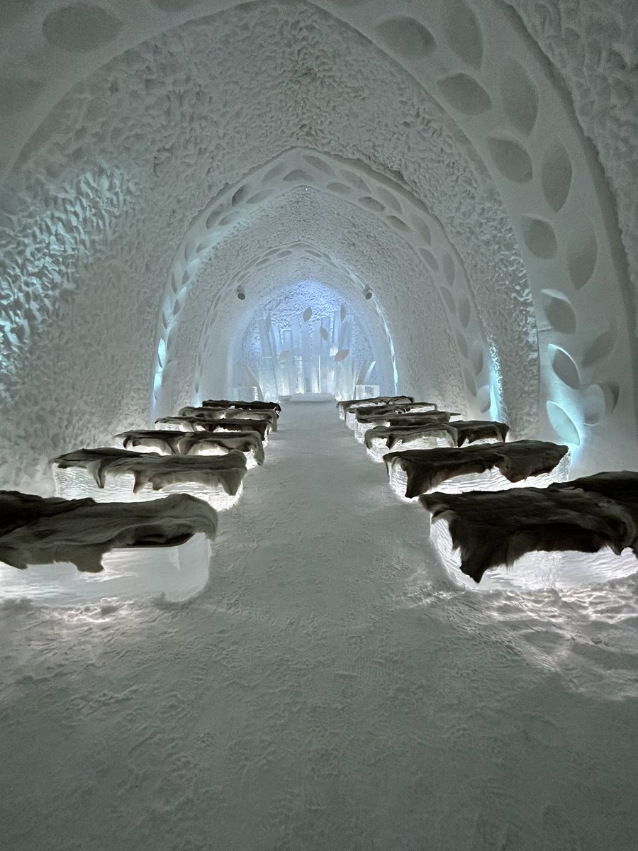 Ba6rii8's tweet photo. Ice hotel ✨ https://t.co/lGYdohBSa2