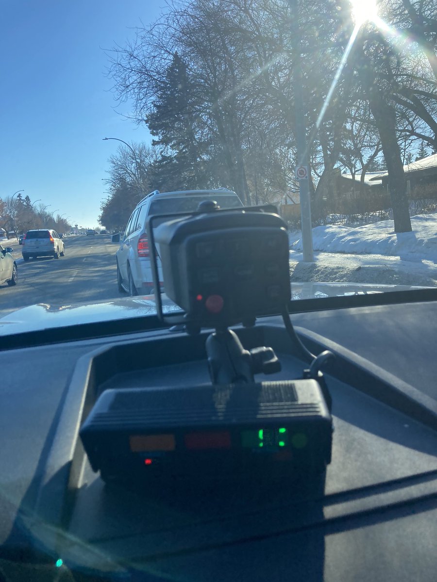 RPSTrafficUnit's tweet photo. Reminder!!  Please do not make a U turn within a 30 zone, that’s school and playground zones. Bylaw 9900 section 17(3) $230. 😬 @reginapolice https://t.co/Xqrj9J6MF9