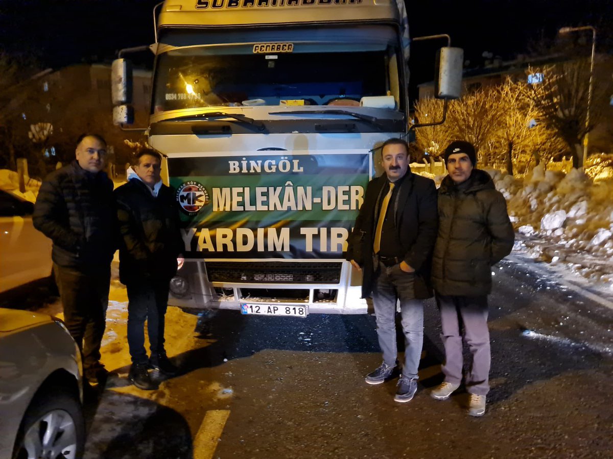 Seferberlik zamanı. Derneğimiz 2. Yardım tırını Adıyaman ilimize gönderecektir. Dernek başkanımız ve yönetim kurulu üyelerimiz bu gece yola çıkacaklar. Yolları açık olsun. Desteğini esirgemeyen tüm üyelerimize minnettarız.