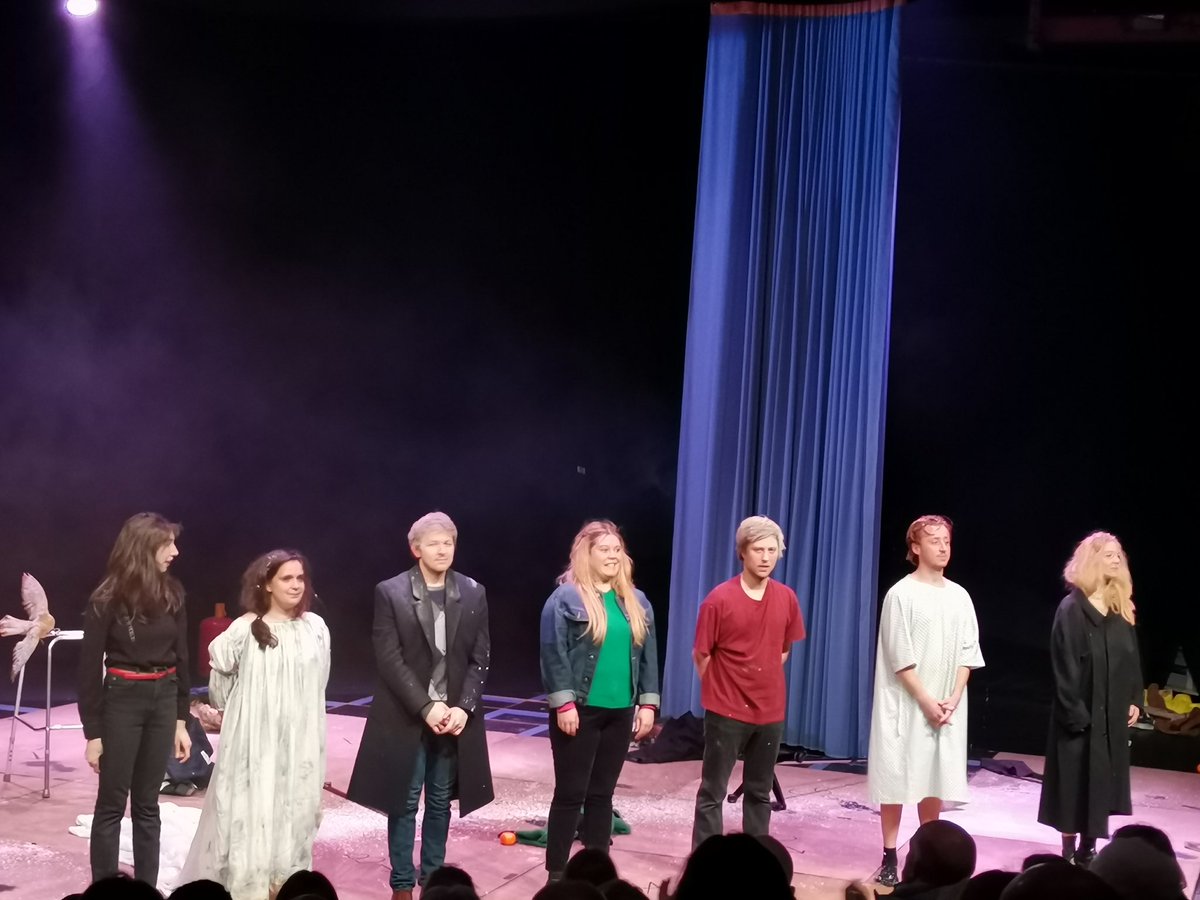 Ô Racine, du théâtre! tweet media