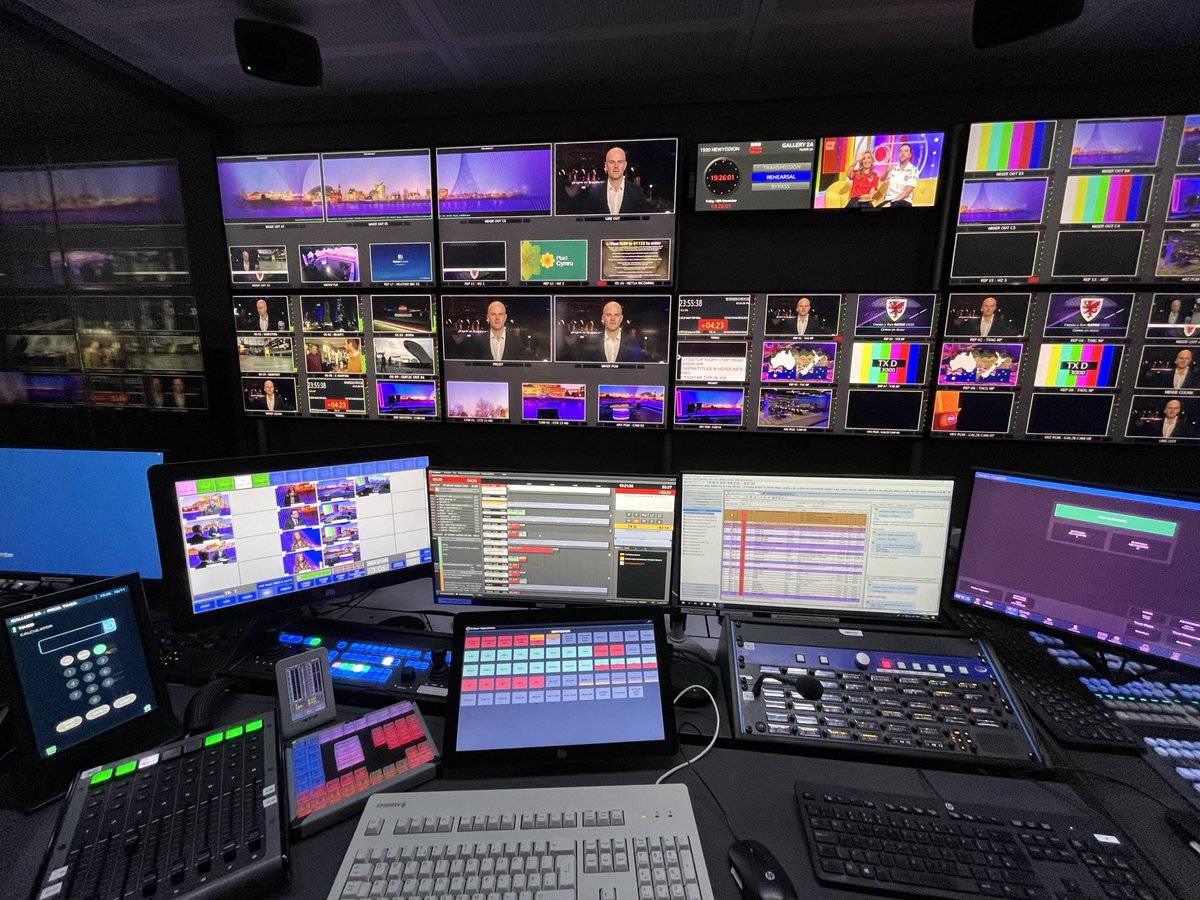ashleyrhysevans's tweet photo. 🚨 Ry’n ni’n hysbysebu am Gyfarwyddwr Newyddion i weithio ar raglenni @NewyddionS4C a @BBCWalesNews 

🚨 We’re looking for a News Director to join the team and work on programmes for BBC Wales News and Newyddion S4C.

https://t.co/Y3fy9i1QrR https://t.co/7K41ridsKP