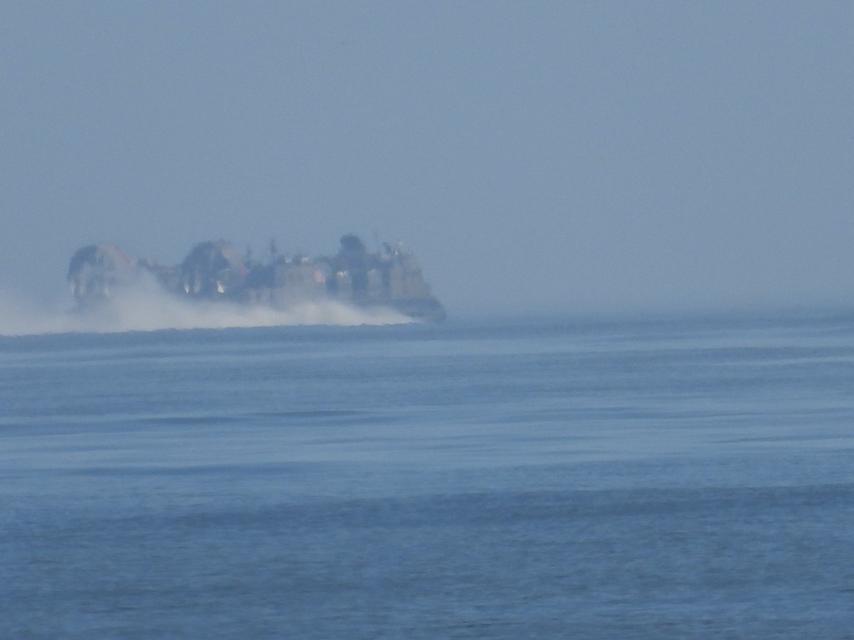 #MyrtleBeach #NorthMyrtleBeach #balloongate #balloon #ChinaBalloon #LCAC #Nikon #P1000 #nikonp1000 This LCAC was about 4-5 miles out when I took these pics in North Myrtle Beach.  It was heading back out with supplies to the #USSCarterHall.