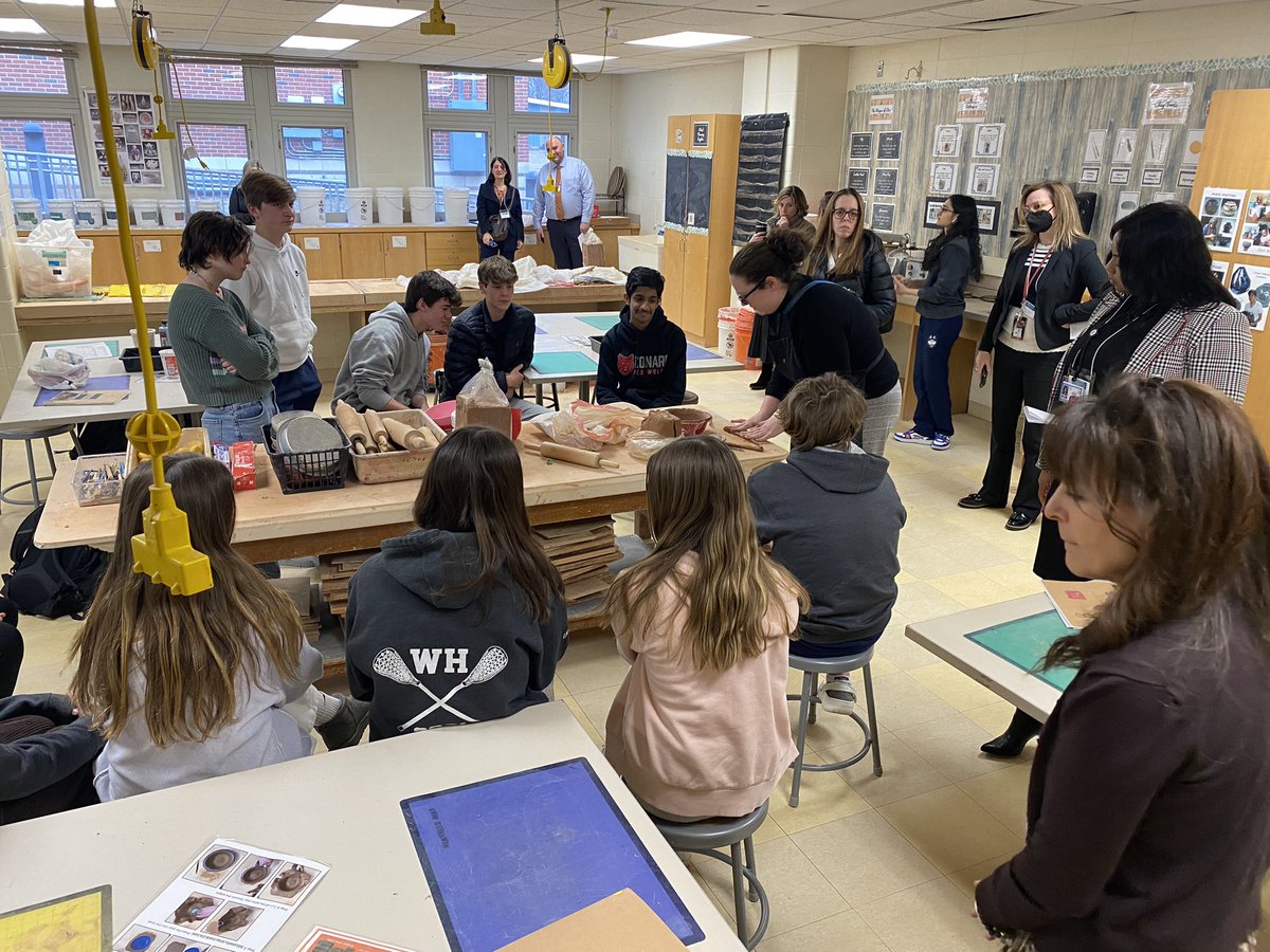 Had the opportunity to learn from West Hartford PS Ts and Ss at Connard HS. Want to know how SEL and the Arts intersect? Visit WHPS! Grateful to CAAA for organizing this immersive learning experience for Ts across the state <a href="/EducateCT/">CT Dept of Education</a>  <a href="/CharleneRTedu/">Charlene Russell-Tucker</a>