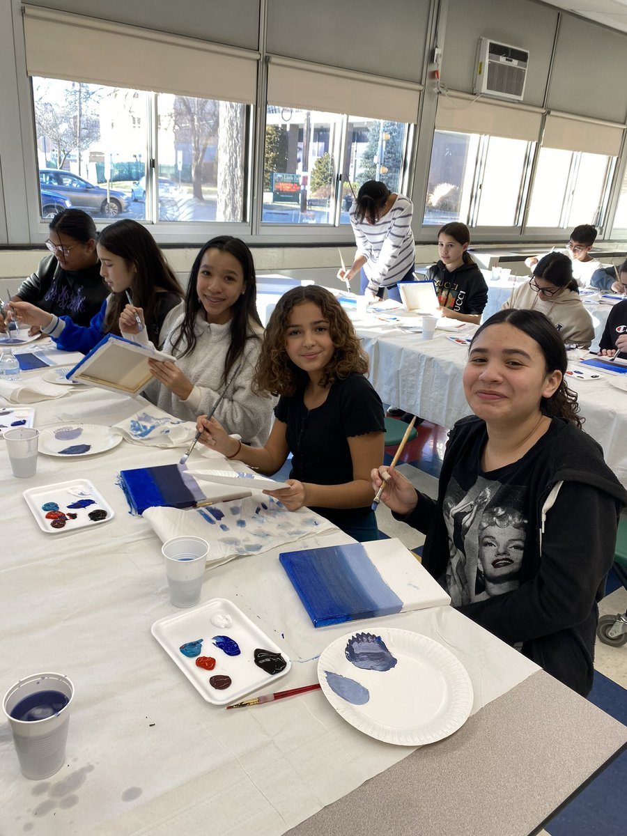 LFSchool1 tweet media