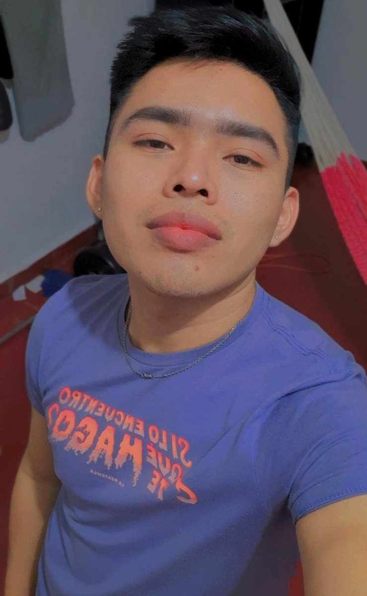 gaelmooc's tweet photo. 😑 #FYP #fyptt #fypシ #home #relaxtime #LGBT #LGBTQさんと繫がりたい https://t.co/iiRVV76czw