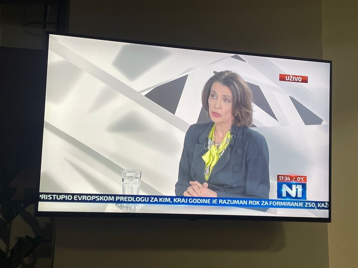 sweambHR's tweet photo. How can we address contemporary antisemitism? What can we learn from youth activism projects? Great interaction at conference in Belgrade on Holocaust remembrance and education with civil society, government, experts and strong media interest.#RememberReAct
@SweAmbBelgrade https://t.co/WBsna6B6OD
