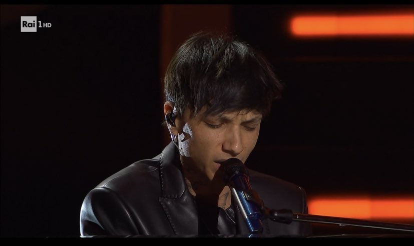 d3arlucy's tweet photo. IO SARÒ SEMPRE DEBOLE PER UN NICCOLÒ AD UN PIANOFORTE #sanremo23 https://t.co/F9SpGX7xJc