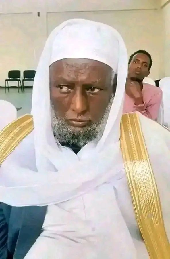 TilahunWabe's tweet photo. #muudama!!
Dr.kamaal Haj Galatuu Dura bu'aa muftii oromiyaa ta'anii filataman. https://t.co/9kIqBBvI9Q