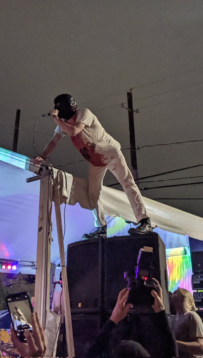 freeedirt's tweet photo. Catching TEAR DUNGEON at @HotelVegasATX to open @LEVITATION last year was a hoot. Looking forward to Austin Psych Fest reincarnate #APF15 https://t.co/0AClhmZuXY