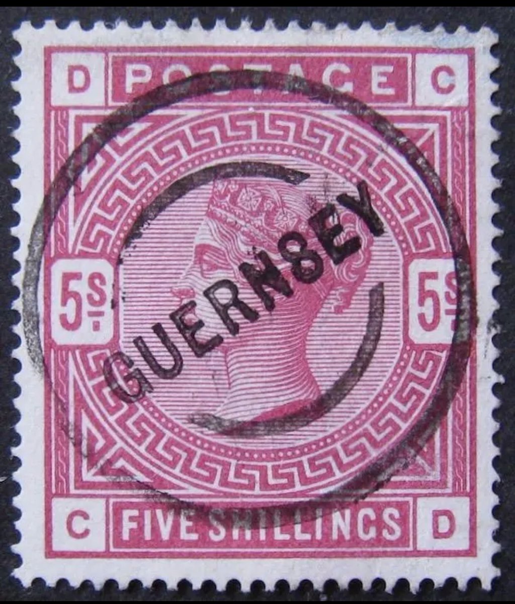 tagula_blue's tweet image. Is that an S or an 8…
#VisuallyChallenged