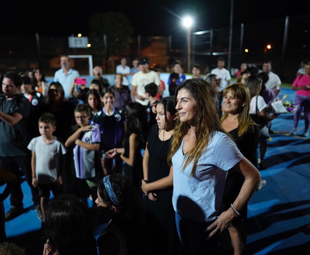 RomeroBettina's tweet photo. HACIENDO LAS COSAS BIEN 

Se puede hacer política sin atacar a nadie, sin aprovecharse de las necesidades tan acuciantes que genera la crisis económica y sin clientelismo. 

Solo hace falta hacer, construir y dialogar. Eso estamos haciendo en la Municipalidad de Salta. https://t.co/quDt2bw80o