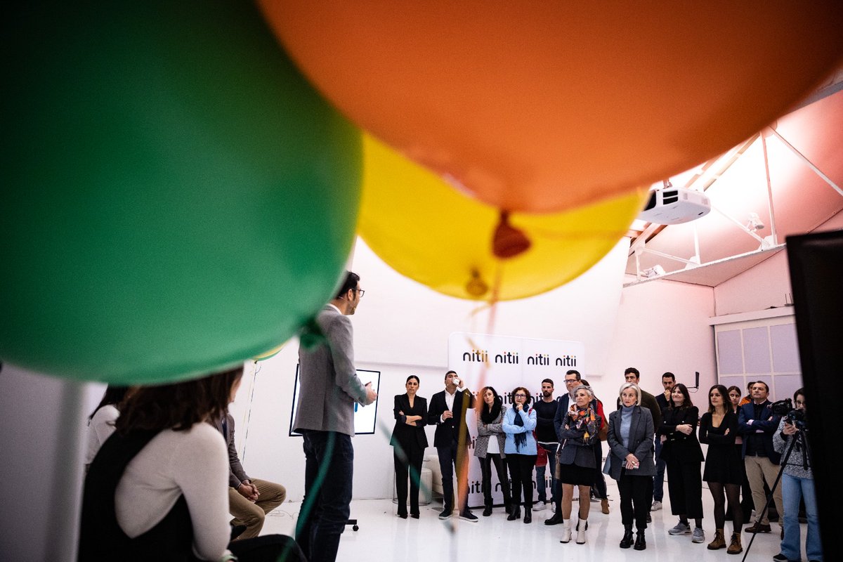 AlbertoDide's tweet photo. Gracias a todos los que nos habéis acompañado en el acto de presentación de nitii.
Ha sido un honor poder contaros cómo se ha construido @nitiiapp , siempre al lado de personas innovadoras y con ganas de mejorar la educación.
#nitii #nitiiapp @oscarabellon Paola de la Cruz https://t.co/OYGoIeRsC5