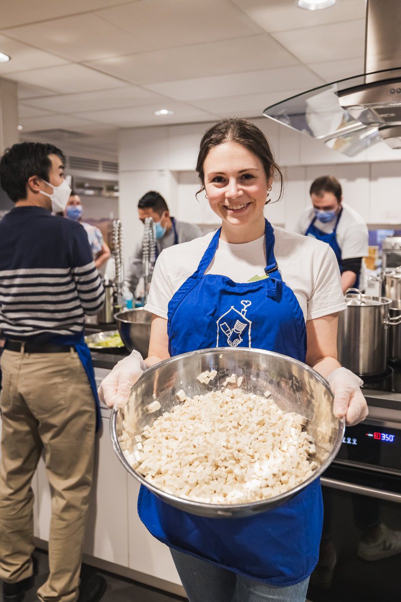 yvrairport's tweet photo. Through our 90+ years of operations, we understand what it takes to be a good neighbour and support our communities in a meaningful way. Recently, YVR employees volunteered at the Ronald McDonald House. Learn more about how we are making a difference: https://t.co/7iIsKR4f5L. https://t.co/fhvQdsIU1P