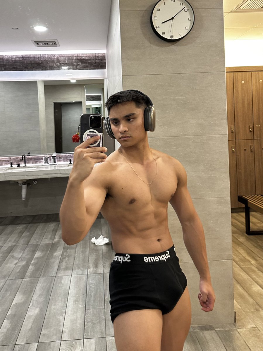 major_glazer's tweet photo. bulk vs. cut vs. now https://t.co/yc2mXNTyGb