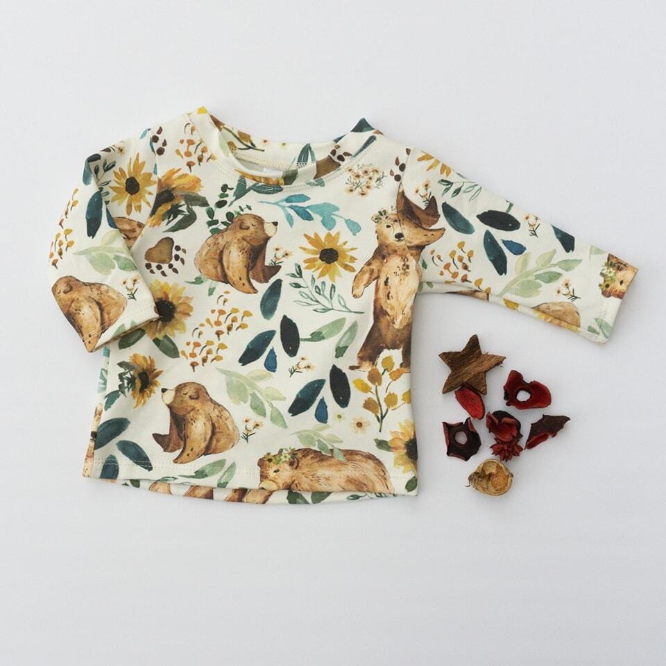 _wildlings's tweet photo. New in, very limited quantities of these long sleeve Ts. Same fit as the Tshirts, always from soft organic cotton you've come to love. Shop now!
.
.
.
#wildlingsapparel #organiccotton #supportsmallbusiness #slowfashion #ecofriendlyfashion #wildlifeprints… https://t.co/QxFNrE6RdA https://t.co/EtjJl06by4
