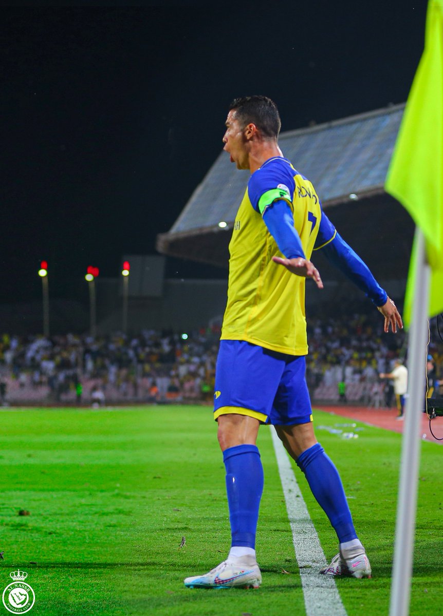 AlNassrFC's tweet photo. شفت الحيـاة بشوفتك 💛
وضحكــــــــــت لي 🎼 https://t.co/GnKMNbUZXR