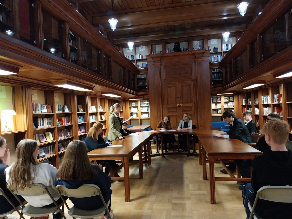 SedberghPhoenix tweet media