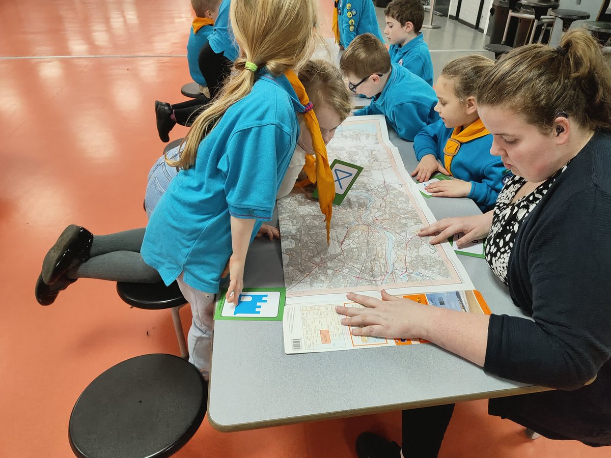 3rdwashscouts's tweet image. This week our beavers have been learning about maps and different symbols #skillsforlife #osmaps