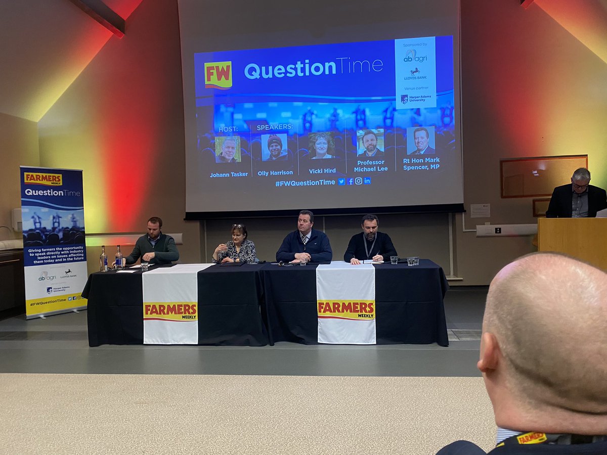 Great opportunity to hear an interesting panel last week with #FWQuestionTime back at Harper. Worth attending if near you in the future!

Also, good excuse to catch up with friends over a few too many beers afterwards but I’m not so sure photographic evidence of that is needed !!