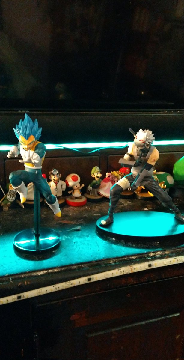 I added two new faces to my collection today my fellow friends and weebs! SSB Vegeta and Anbu Black Ops Kakashi! 
#Vegeta #Kakashi #anime #AnimeFigures #AnimeJapan