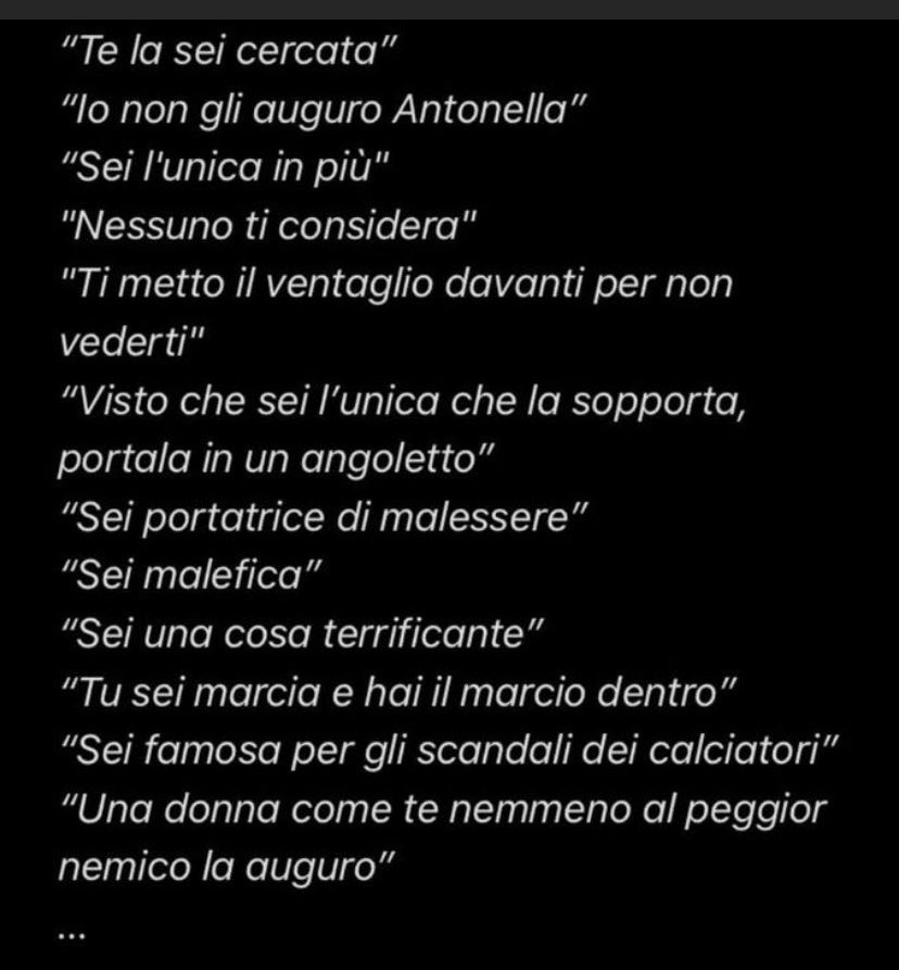 antonella non ha mai detto qualcosa di così cattivo nei confronti di Tavassi e pur eluì continua a deriderla , un uomo di 40 che per qualche strano motivo rosica #gfvip  #donnalisi