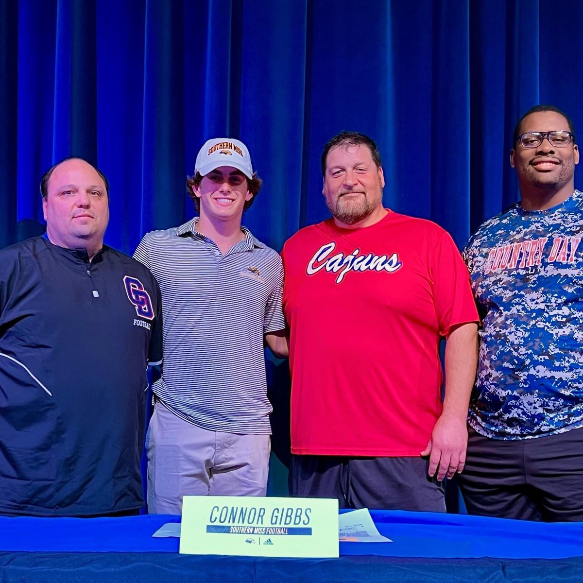 MPCountryDay's tweet photo. We are so #cajunproud of #senior @ConnorGibbs23, who signed a letter of intent to play #football at the @officialsouthernmiss yesterday! We celebrated Connor's signing in Weinmann Auditorium with coaches, friends, and Connor's family.
#mpcds #gocajuns #SMTTT https://t.co/iB4zSk6Qgj