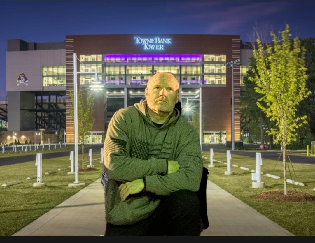 It's been too cold, too rainy, too heavy, too hard, too early... <a href="/Gunny/">Gunny</a> is not impressed with your excuses. Man up and get stronger tomorrow at the #watchtower where the grass is greener on the other side of the wall. 
0440EC/0530🇺🇲💪#f3enc