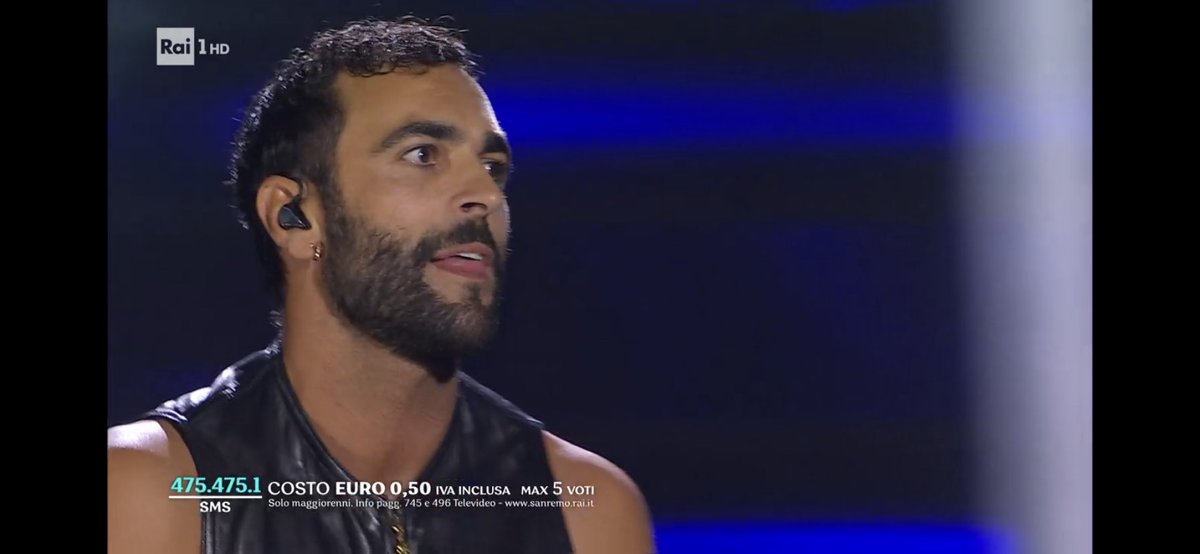 aleferaz's tweet photo. sia benedetto il petrolio da cui è stato estratto il carburante che ha rifornito i camion che hanno trasportato il cemento per costruire l’ospedale in cui è nato marco mengoni #Sanremo2023 https://t.co/lh1VavN9sD
