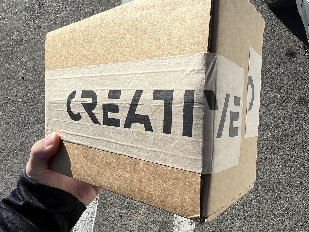 frontlineframe's tweet image. Special delivery! @WoodenCamera @cslosangeles