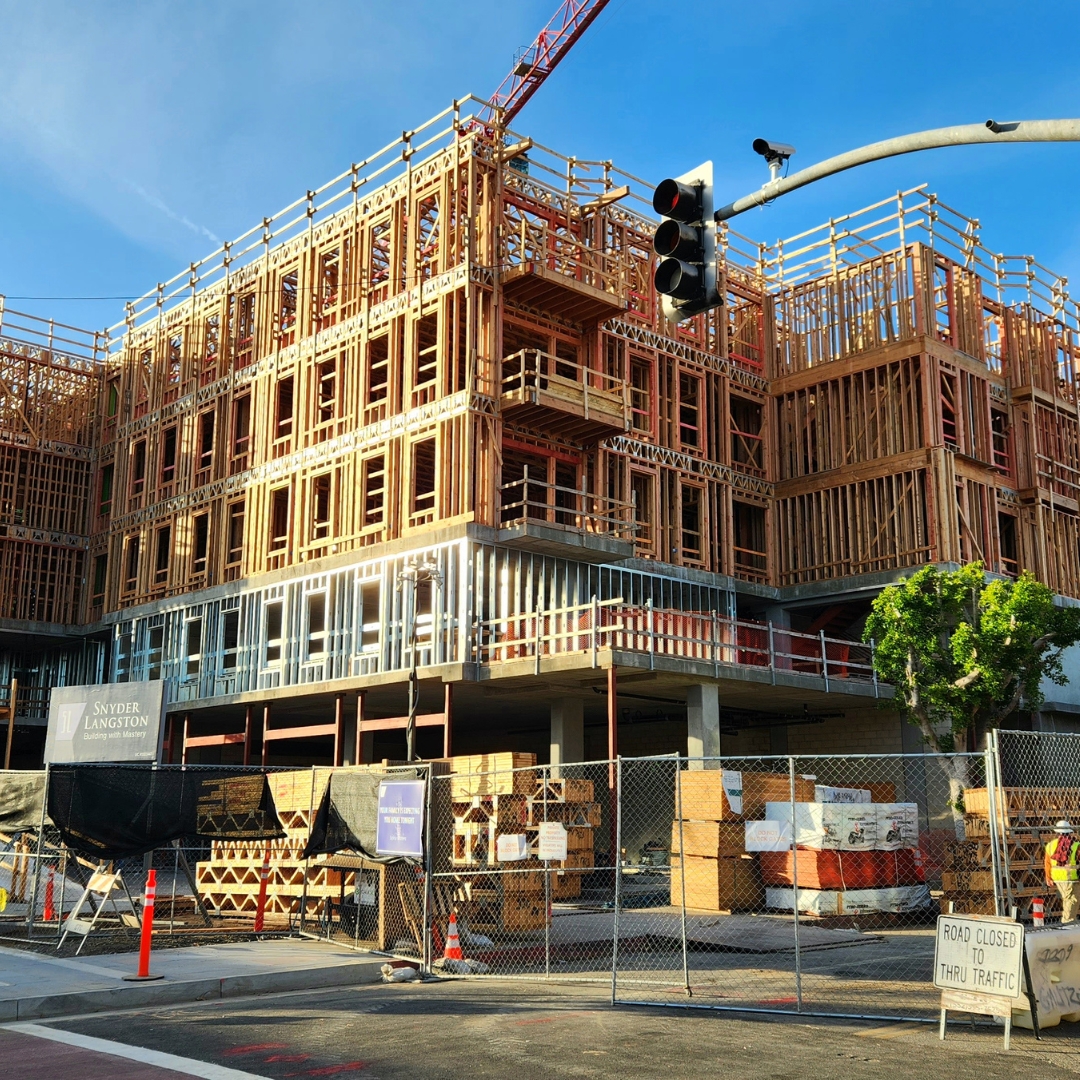 MVE_Architects's tweet photo. #ProjectUpdate: Check out the latest construction photos of Rafferty! This mixed-use project designed by MVE + Partners is in the heart of #DTSA. #ExceptionalByDesign #santaana #california
@SnyderLangston @tollbrothers Apartment Living @EJF Capital LLC https://t.co/8pswbLPfhS