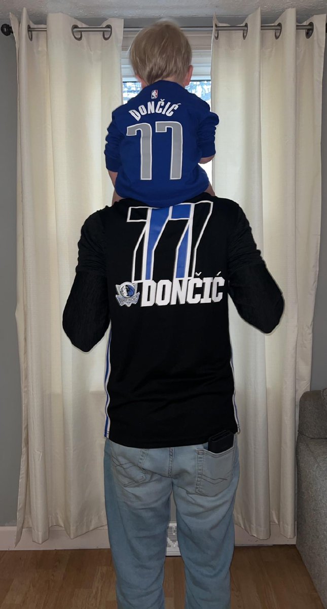 Derrek2218's tweet photo. @luka7doncic 🔥🔥 https://t.co/sSPlzHsPFD