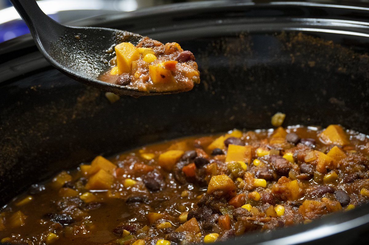 IWdisplay's tweet photo. Competition was fierce at ImageWorks’ Chili Cook Off! Scores were awarded based on appearance, aroma, taste, texture, and best overall impression. The event ended with delicious recipes, good times, and bragging rights all around!
#ChiliCookOff #TeamCulture #ExcellenceOnDisplay https://t.co/Zvf6RzM8Ak