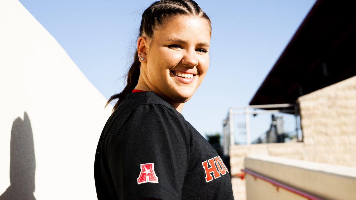 UHCougarSB's tweet photo. Today's Gameday Threads 🧵

@ittsemma x #GoCoogs https://t.co/e4zBCR7T9D