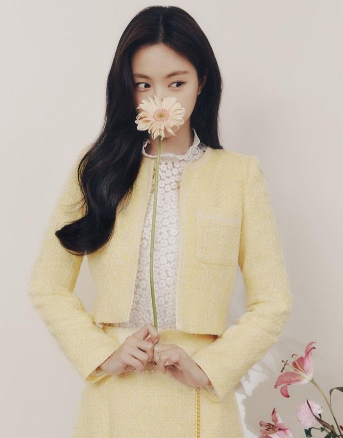 Nukky_Freedom's tweet photo. May this day be as sunny as your smile, Happy Birthday. 🎂🐼❤ #SonNaeun
#HAPPY_NANGDAY https://t.co/PbK8wxHlae