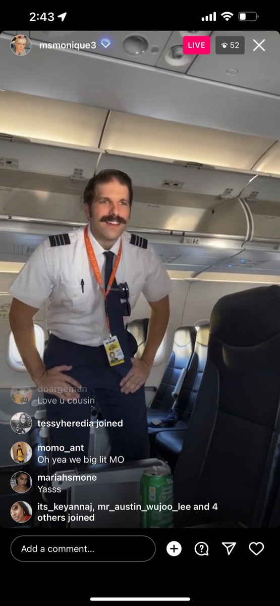 JDumasReports's tweet photo. Ms. Monique, Gary’s mom is on IG Live saying how excited she is that GPII is returning to the Bay, “where he belongs.” 

Panned her camera over to her colleague and said “Say congratulations to my son!” 😂😂😂 https://t.co/cAi1uZX2D5