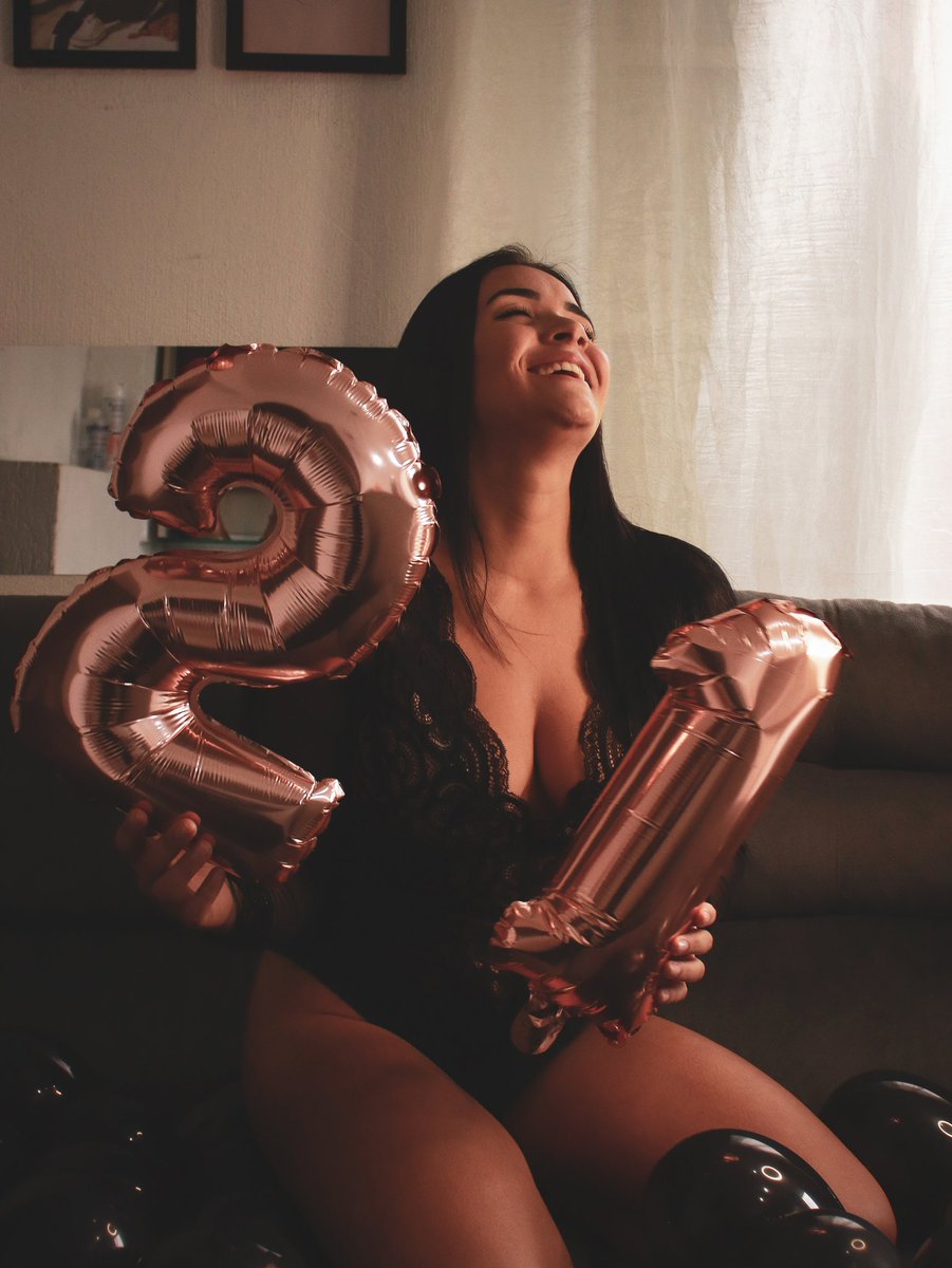 gugahprodutor's tweet photo. Vou deixar aqui algumas das fotinhas que fiz no aniversário do meu amorzinho, na casa dela. 🤏🏻❤️🥺 https://t.co/LpBjdbU4lQ