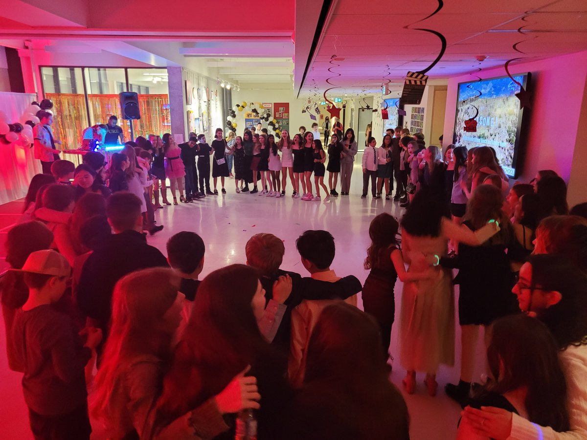 Andrea Lossing tweet media