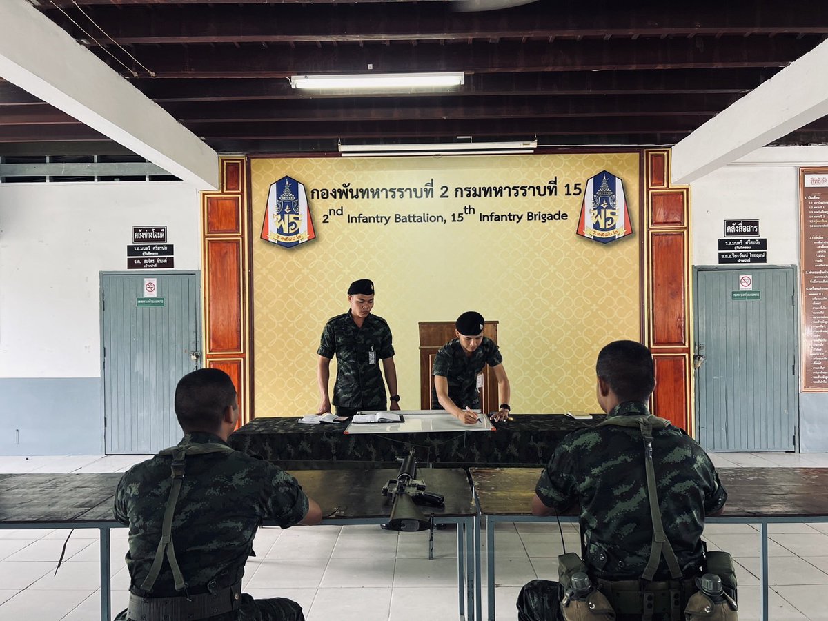 Infantry1000_2's tweet photo. 🇹🇭"ร.15 พัน.2 จัดการเรียนการสอนภายในหน่วย​ Unit School "🇹🇭 ให้กับกำลังพลนายสิบ และทหารกองประจำการโดยทำการฝึกวิชา ยุทธวิธี เพื่อ ความเชี่ยวชาญให้กับกำลังพล ณ ร.15 พัน.2 ค่ายวชิราวุธ อ.เมือง จว.น.ศ.

#ร15พัน2ไม่เป็นรองใคร
#ศูนย์ประชาสัมพันธ์กองพันทหารราบที่2กรมทหารราบที่15 https://t.co/6LlOXNAT7m