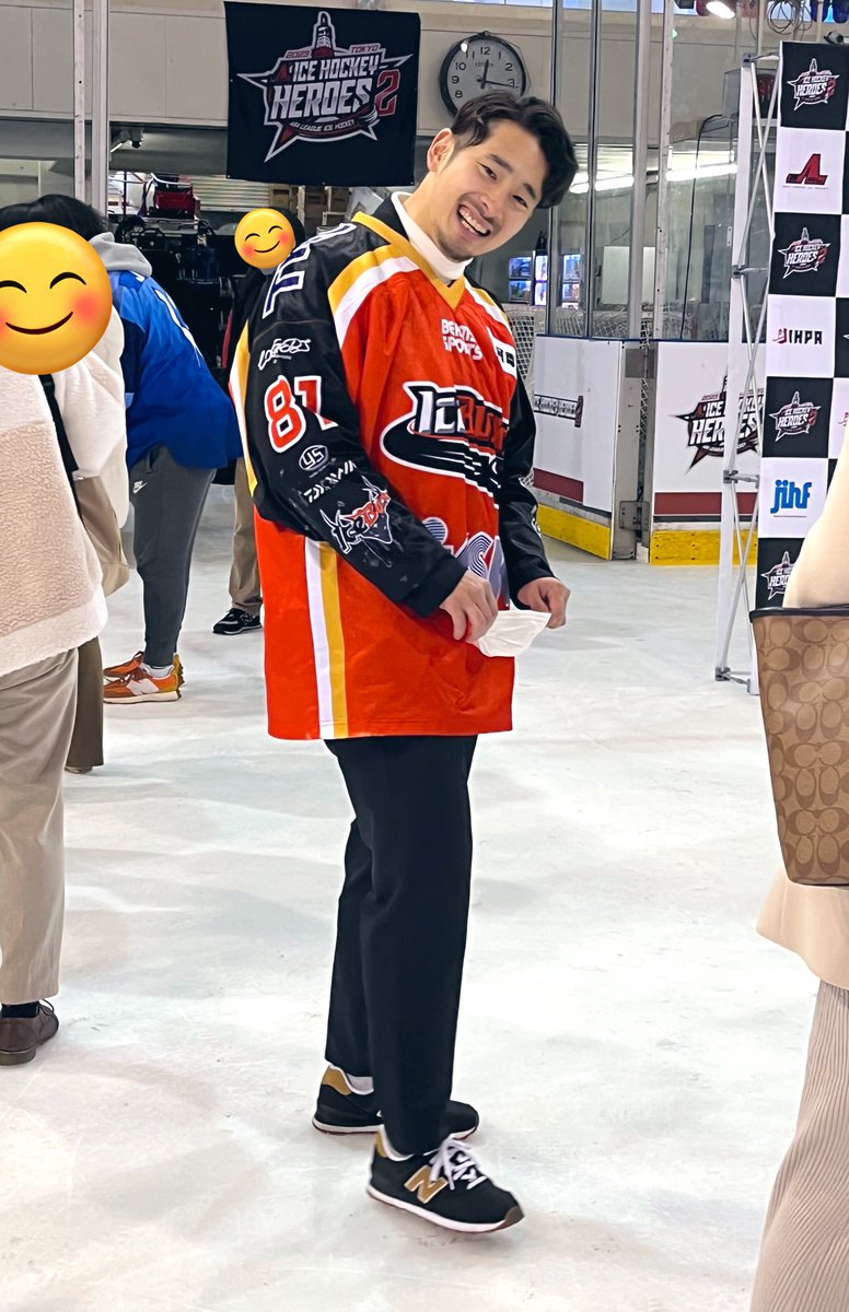 c2kiitos04's tweet image. 日光アイスバックス鈴木健斗選手の笑顔😆
あたたかい笑顔が素敵でこちらもめちゃくちゃ笑顔になってしまう😊ﾆｺﾆｺ

 #アイスバックス
 #アイスホッケーヒーローズ2