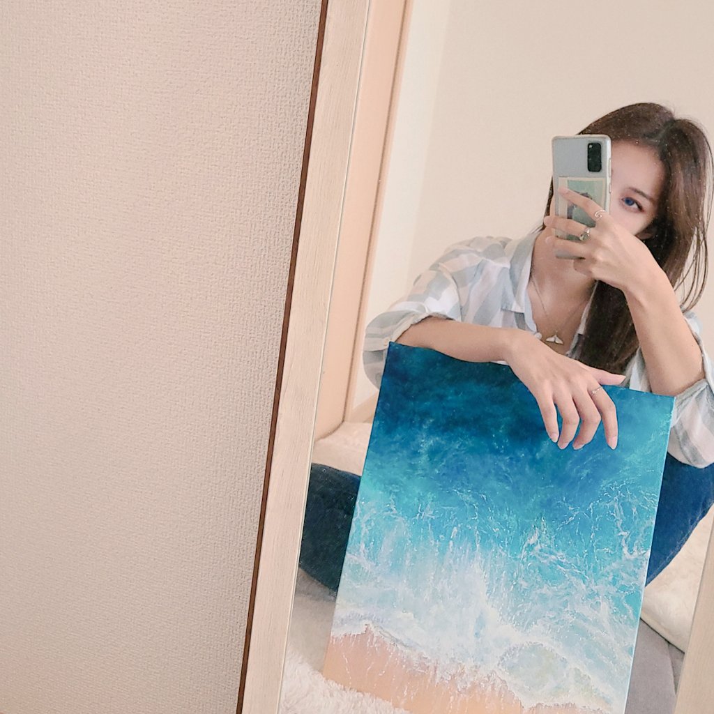 Raamiy_artworks's tweet photo. はやく夏来ないかな～
今年こそは海入りたい！
#海 #beach #raamiy https://t.co/68cYnjc3Bd