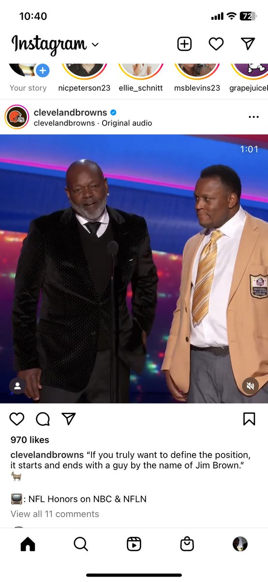 datCLEboy's tweet image. Can we talk about Barry’s tie situation?