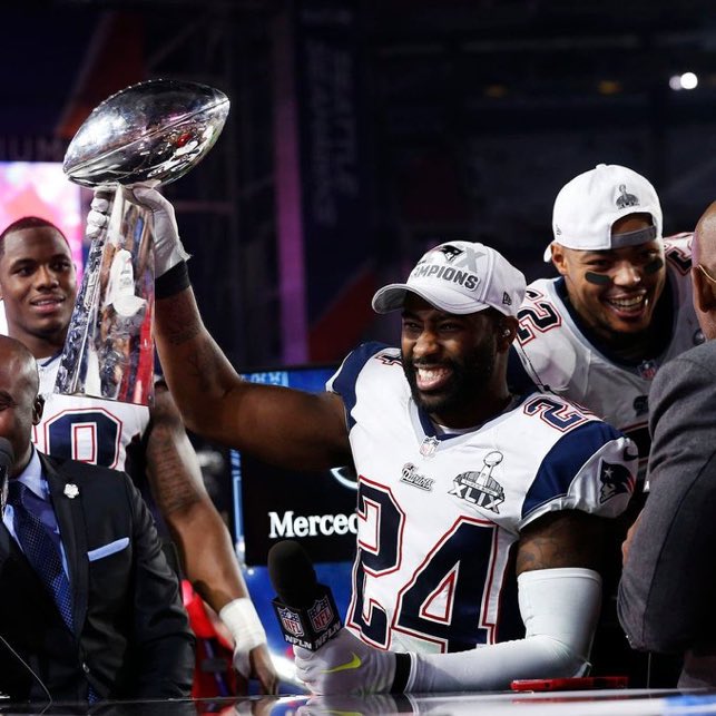 Savageboston's tweet photo. Congratulations to Patriots Super Bowl champion, Darelle Revis on being selected to the pro football hall of fame!!! https://t.co/YprAuUNM4z