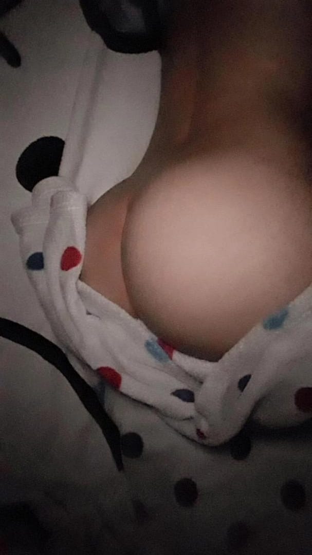 Quien despierto.? Para hablar 🤫😍
#insomnia 
#sexi