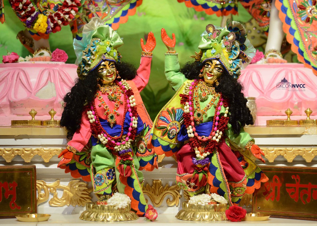 ISKCONPune's tweet photo. Today's 10/02/2023 Darshan Sri Sri Gaur Nitai
#ISKCONNVCC #ISKCONPune #ISKCON
#PUNE #DailyDarshan #harekrishna
#Friday #10thfebruary #10thfebruary2023
#nvcc #radhavrindavanchandra
#iskcondesiretree #harekrsnatv #art
#harekrsnatelevision #radhakrishna
#today #love #instagram https://t.co/KEcrbxkOsi