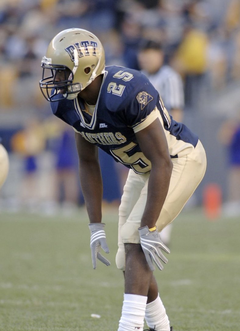 Congratulations to Darrelle Revis on being named to the NFL HOF class of 2023! It was an honor to coach you as a Pitt Panther.