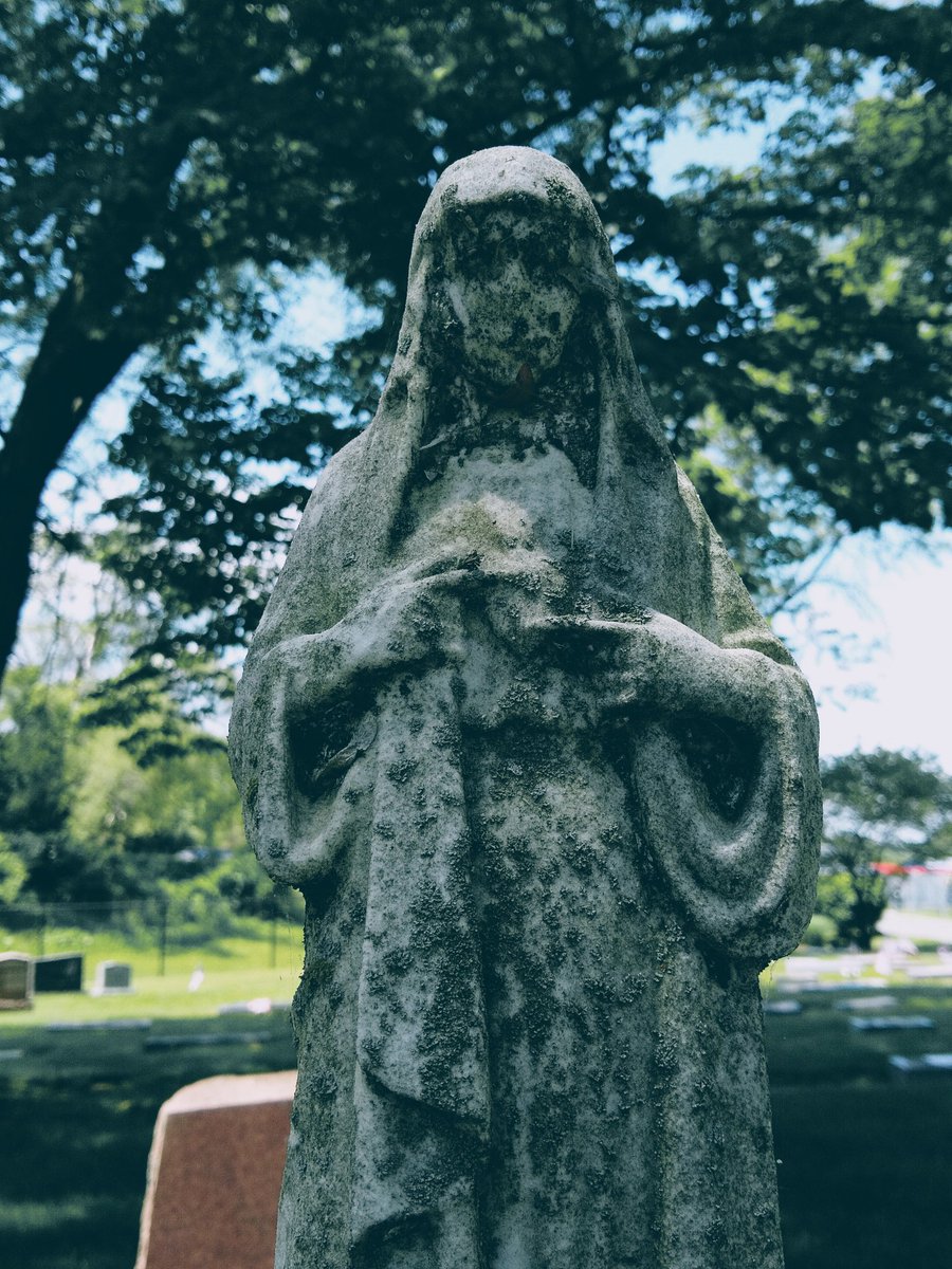 I know who this was originally meant to be, but I was getting a Hel vibe from this statue.

#cemetery #cemeterywandering  #cemeteryscapes #cemeteryphotos #cemeteryphotography #cemeterylovers #aj_cemeteries #aj_graveyards #graveyardphotography #grave #graveyard #death #funeral